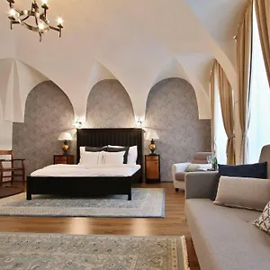 U Suteru Hotell Prag